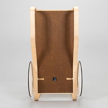 Alvar Aalto, serveringsvagn, modell 901, Artek 2009.