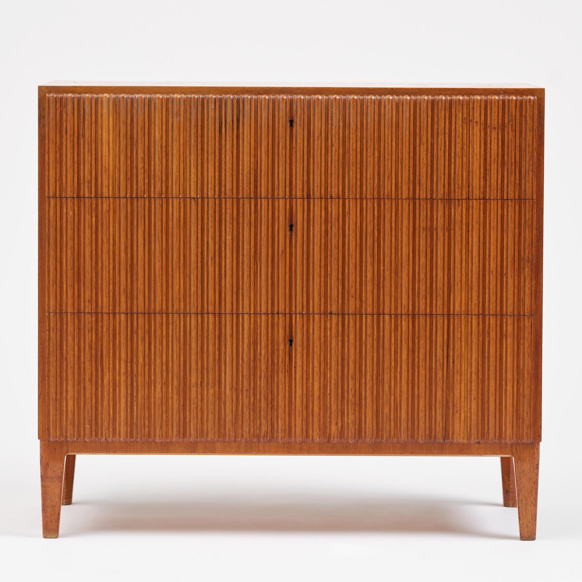 Nordiska Kompaniet, a rare "Anette" chest of drawers, Sweden, ca. 1944.