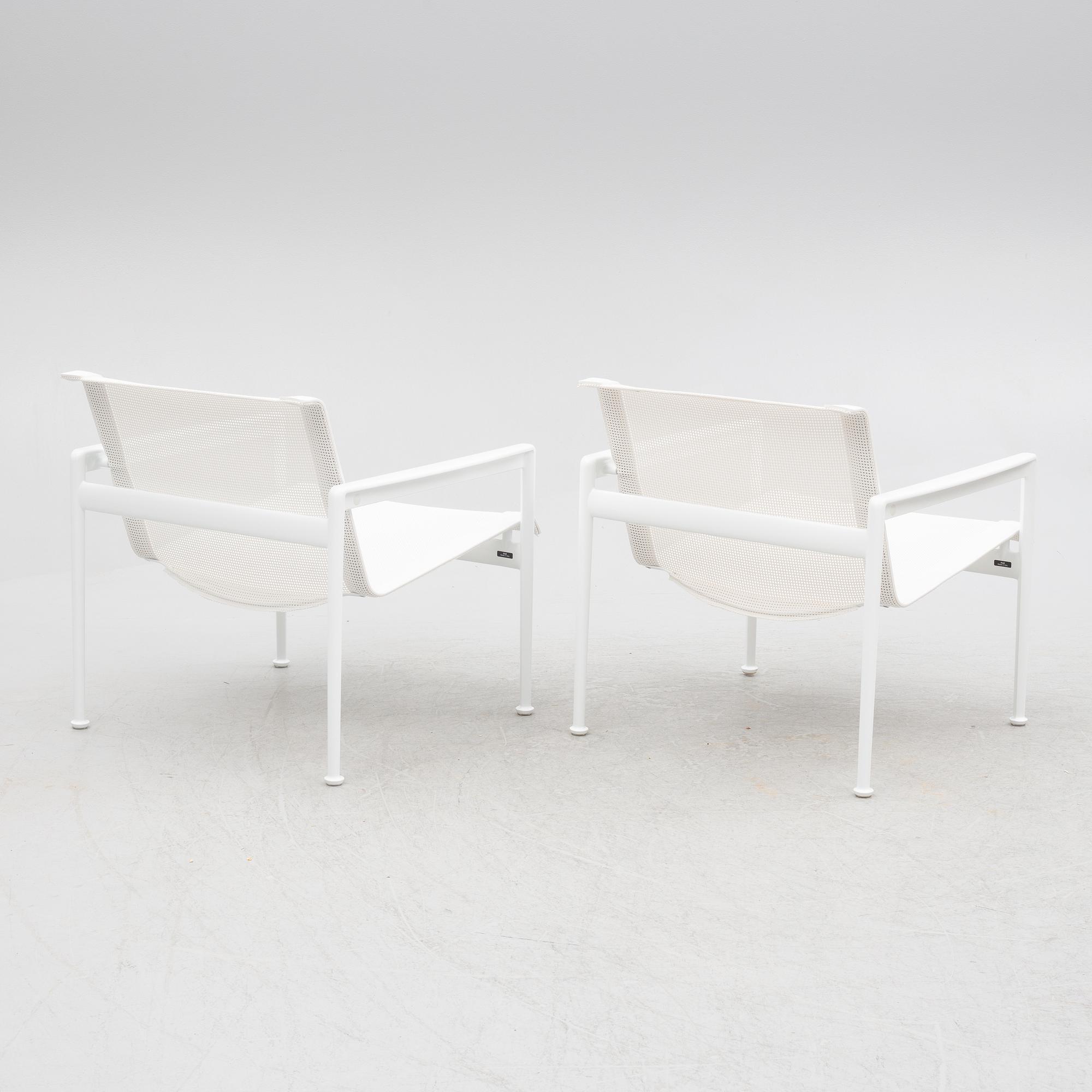 Richard Schultz, a pair of "1966 Lounge Chair", Knoll.