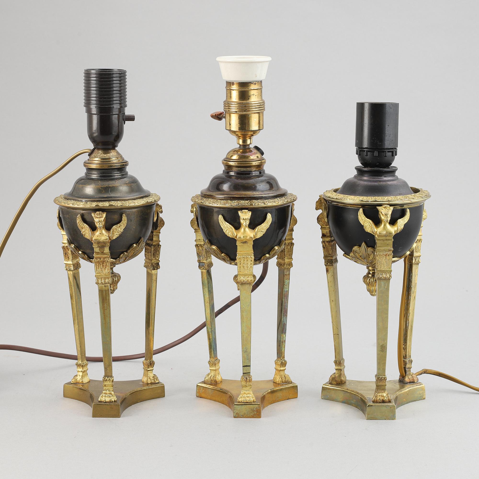 Bordslampor/fotogenlampor, 3 st, Gusum, 1900-talets början. Empire- stil.