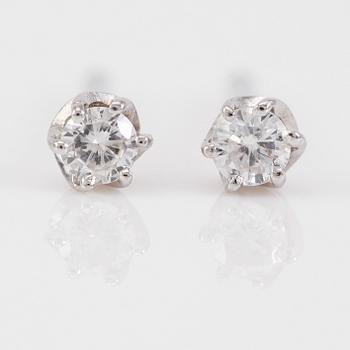 ÖRHÄNGEN, 1 par, 18K vitguld och diamanter tot ca 0.12 ct.