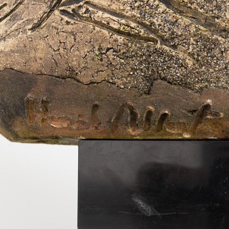 Henrik Allert, skulptur, stengods, signerad.