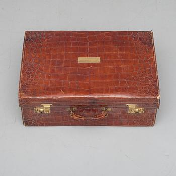 NAHKALAUKKU, Harrods, Lontoo 1900-luvun alku.