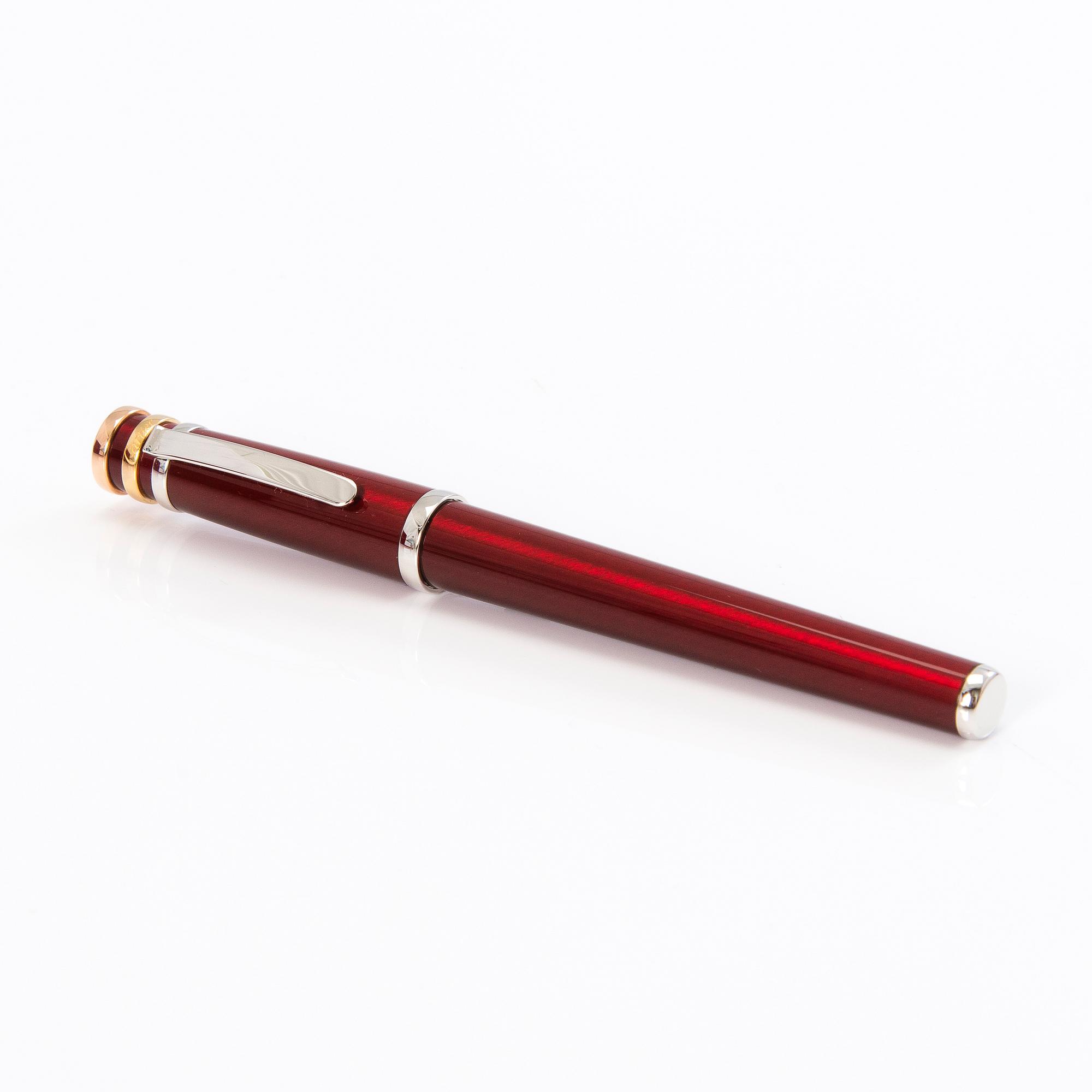 CARTIER Trinity Red and Silver Fountain Ben.
