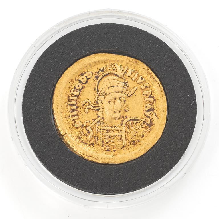 Guldmynt, Bysantinska riket, Theodosius II, 1 Solidus, omkring 430.