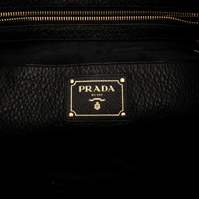 Prada, "Vitello Daino Tote" laukku.