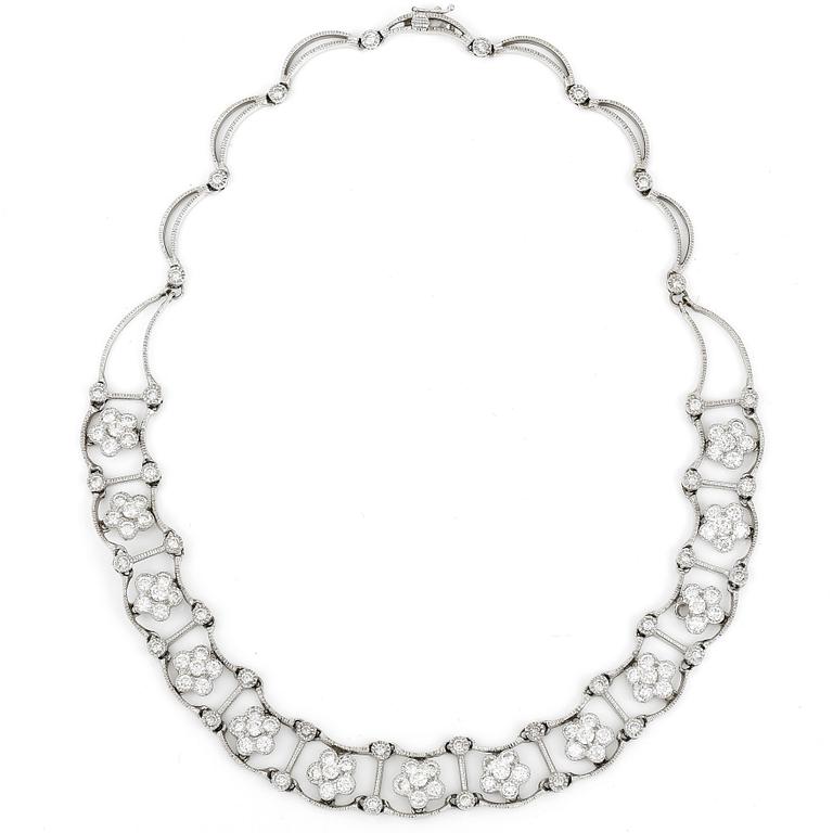 HALSBAND, med briljantslipade diamanter, totalt ca 6,58 ct.