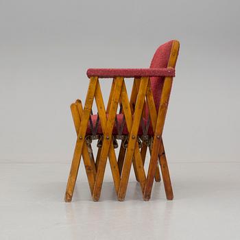 FÄLLSTOL, utdragbar fåtölj/säng, 1940-tal.