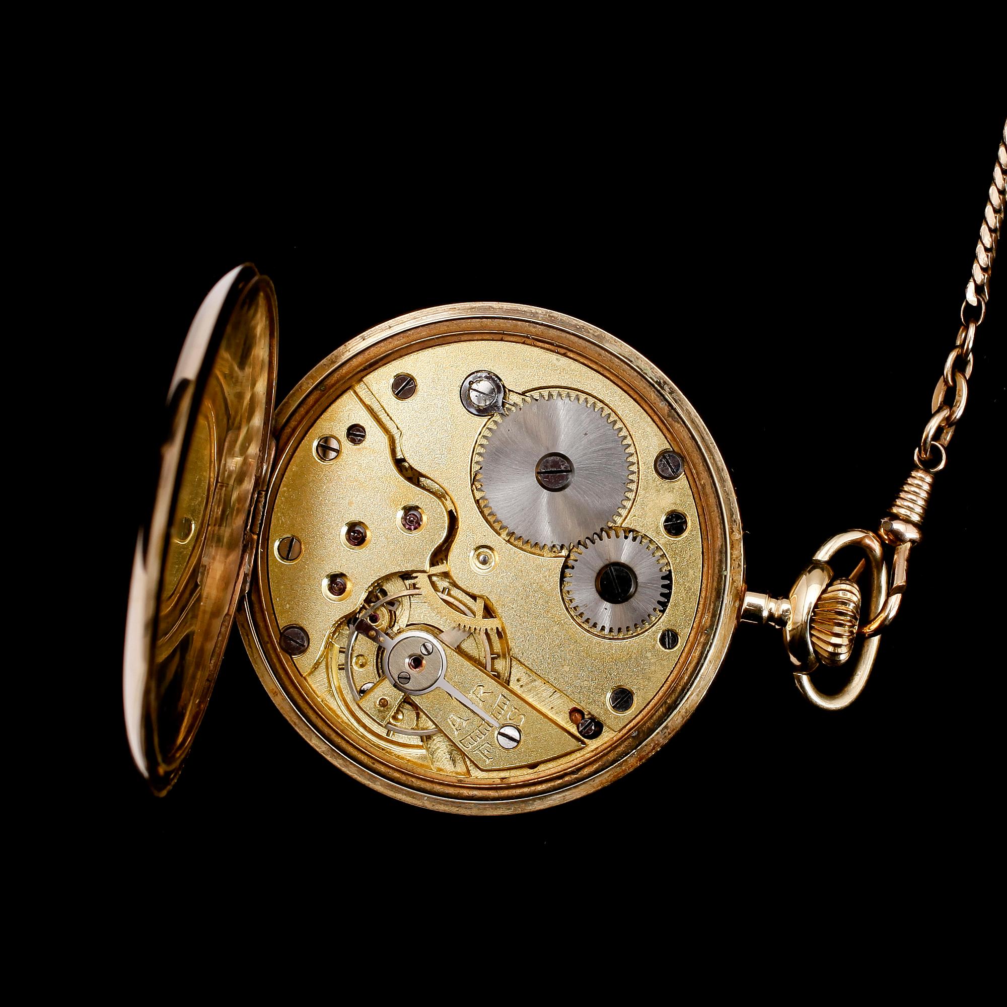 FICKUR, 14 k guld, tidigt 1900-tal. Total vikt ca 53 gram.