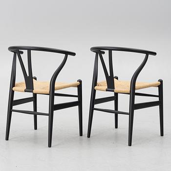 Hans J. Wegner, chairs, a pair, "The Y Chair", Carl Hansen & Son, Denmark.