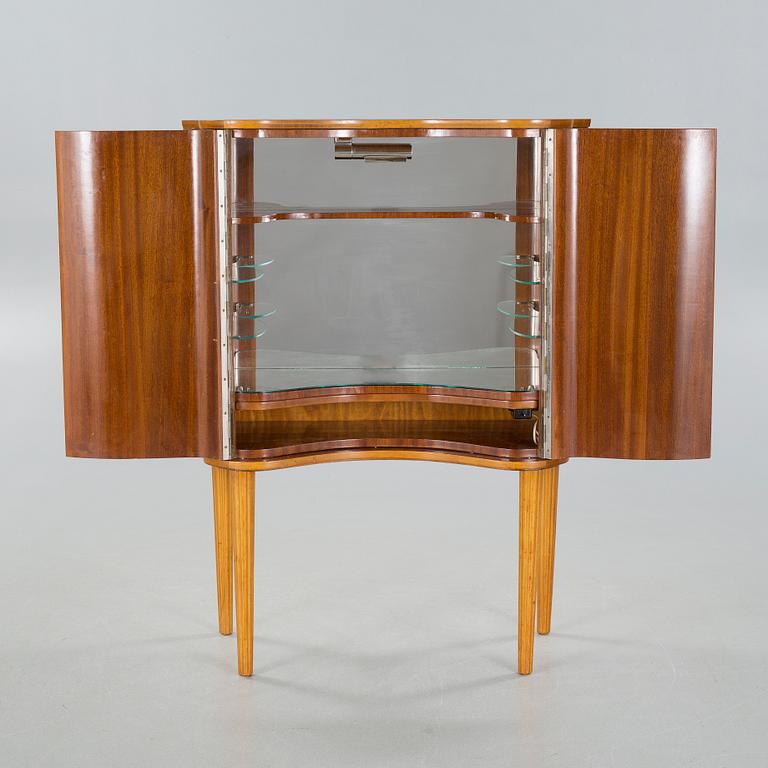 A 1940s Swedish modern cocktail cabinet by AB Rödeby möbler, Sweden.