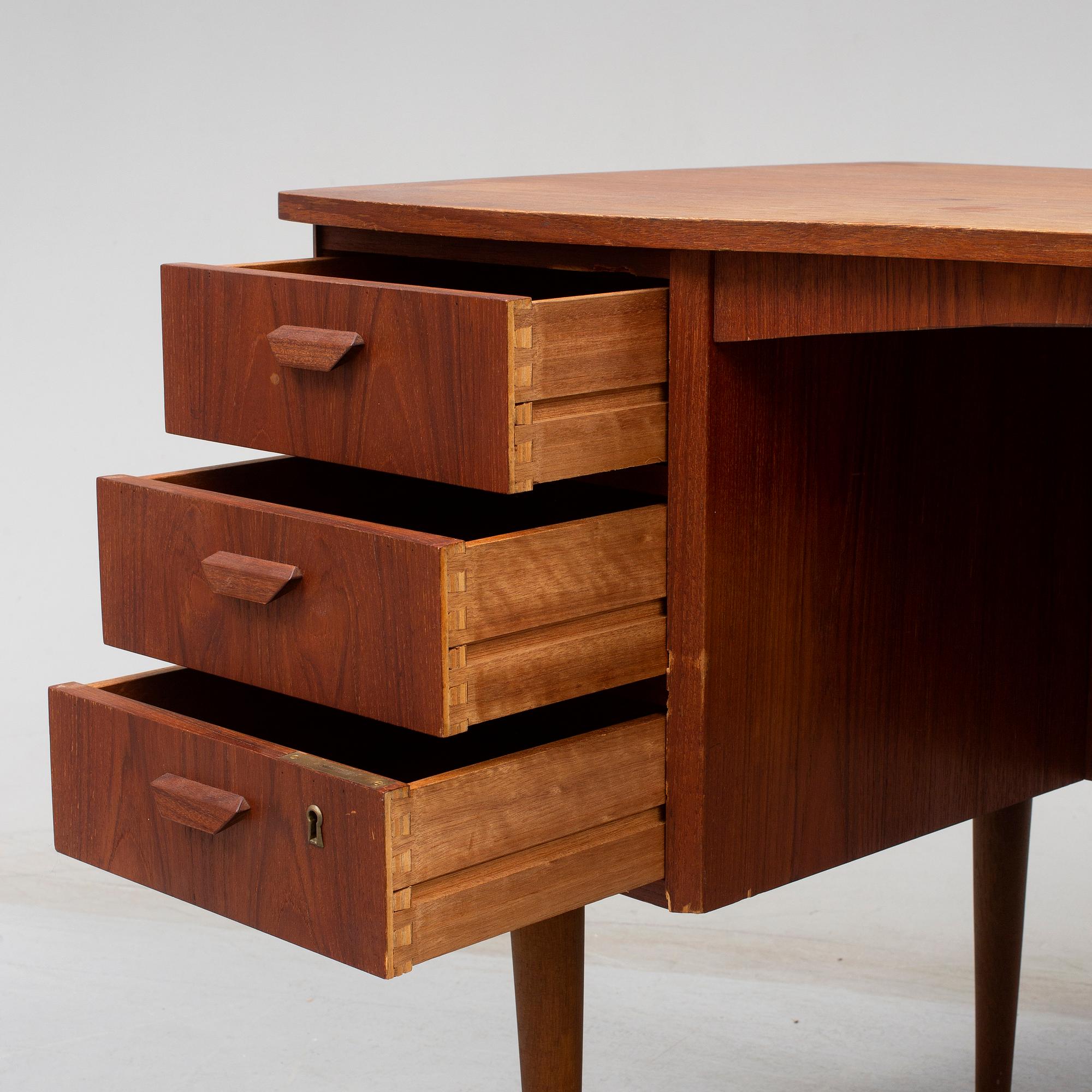 A 1950s / 60s writing desk.