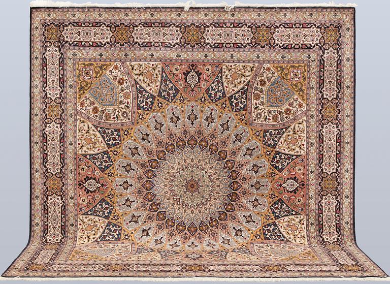A part silk Tabriz carpet, so-called 50 Raj, approx. 266 x 248 cm.