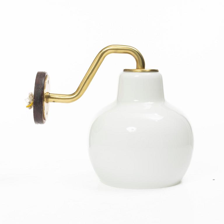 Vilhelm Lauritzen, a 'VL Ring Crown' wall light, Louis Poulsen, Denmark, end of the 20th century.