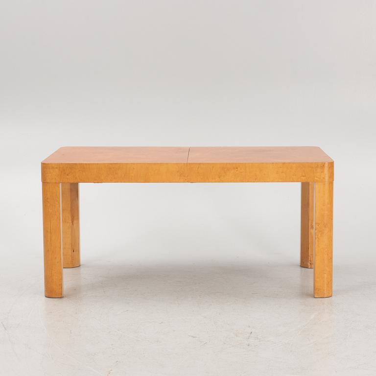 Matbord, 1900-talets första hälft.