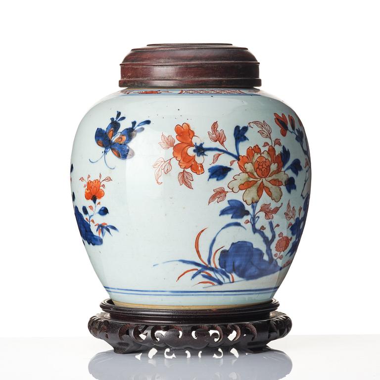 Kruka, porslin. Qingdynastin, 1700-tal.