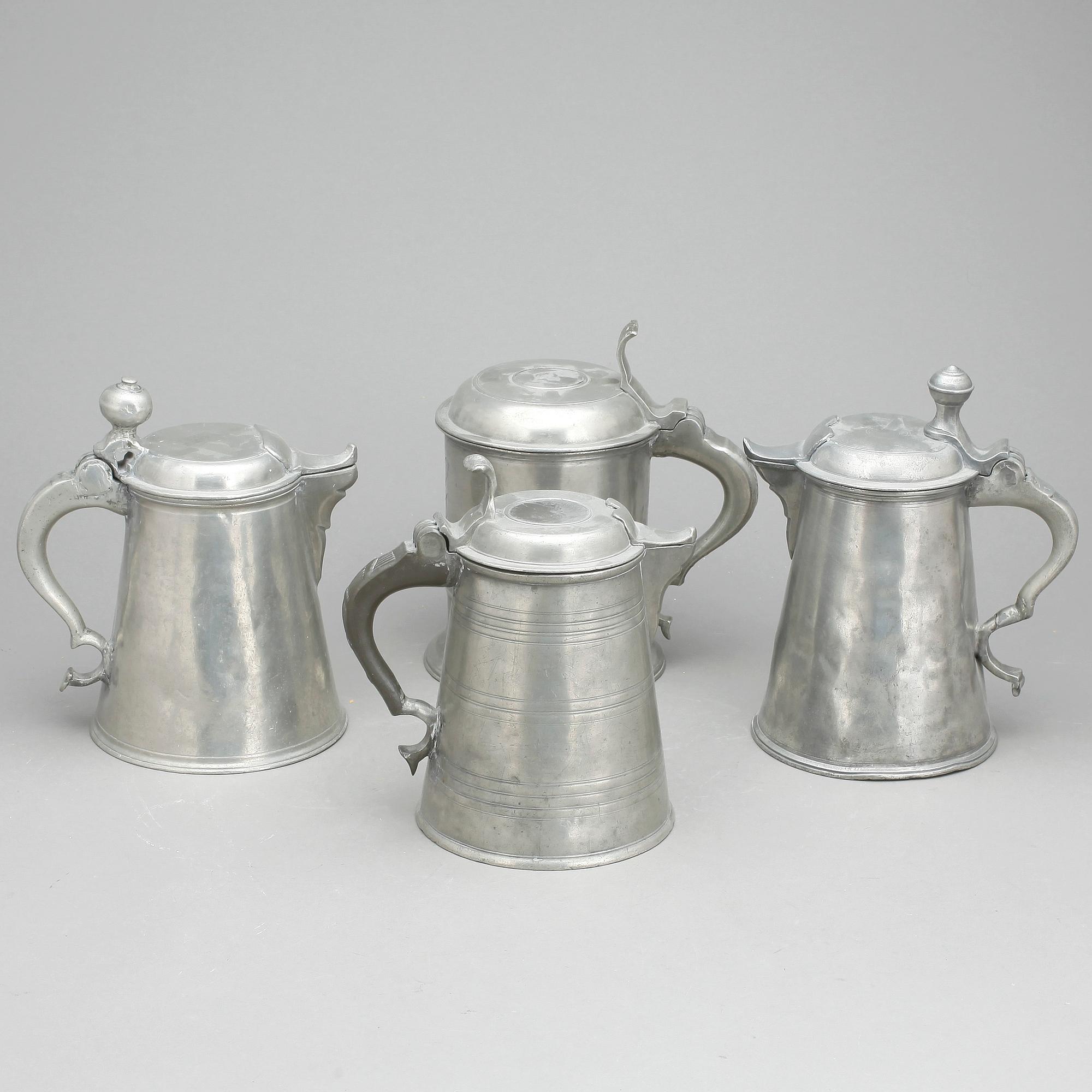 SKÄNKKANNOR/DRYCKESKANNA, 4 st, tenn, bla Sven Berglund, Malmö, 1800-tal.