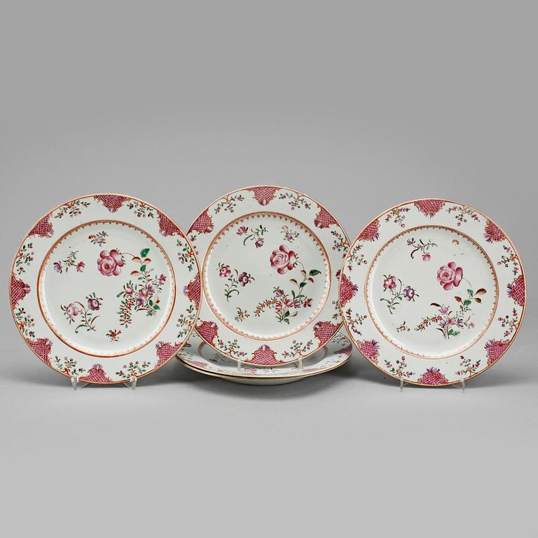 TALLRIKAR, 5 st, kompaniporslin, Kina, 1700-tal.