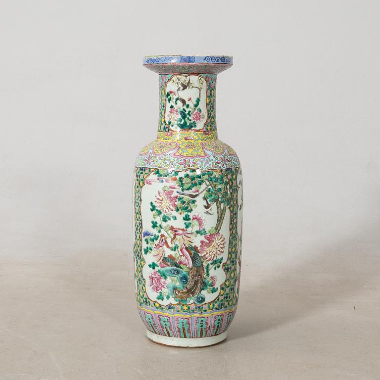 Floor vase China Canton around 1900 porcelain.