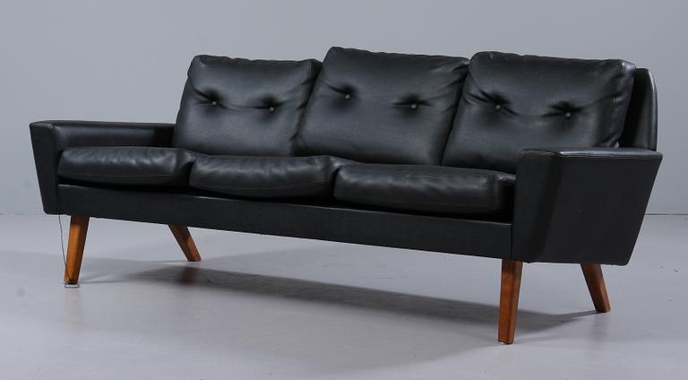 SOFFA samt FÅTÖLJ, 1960-tal.
