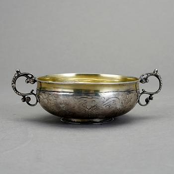 BRÄNNVINSSKÅL, silver, Hans Wiggman, Kalmar, 1712-1761, vikt 86 g.