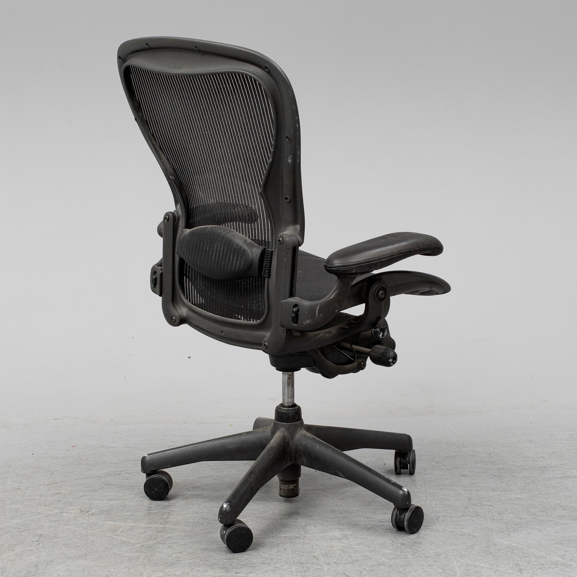 DON CHADWICK / BILL STUMPF, deskchair  "Aeron", Herman Miller, size medium.