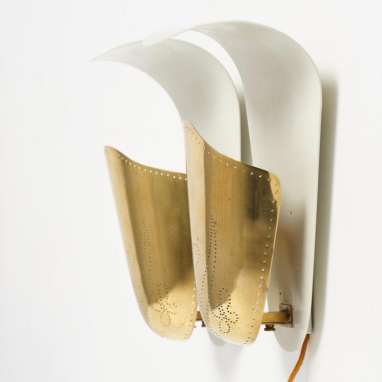 Harald Notini, a pair of wall lamps model "8596", Arvid Böhlmarks Lampfabrik, Stockholm, 1940s-50s.