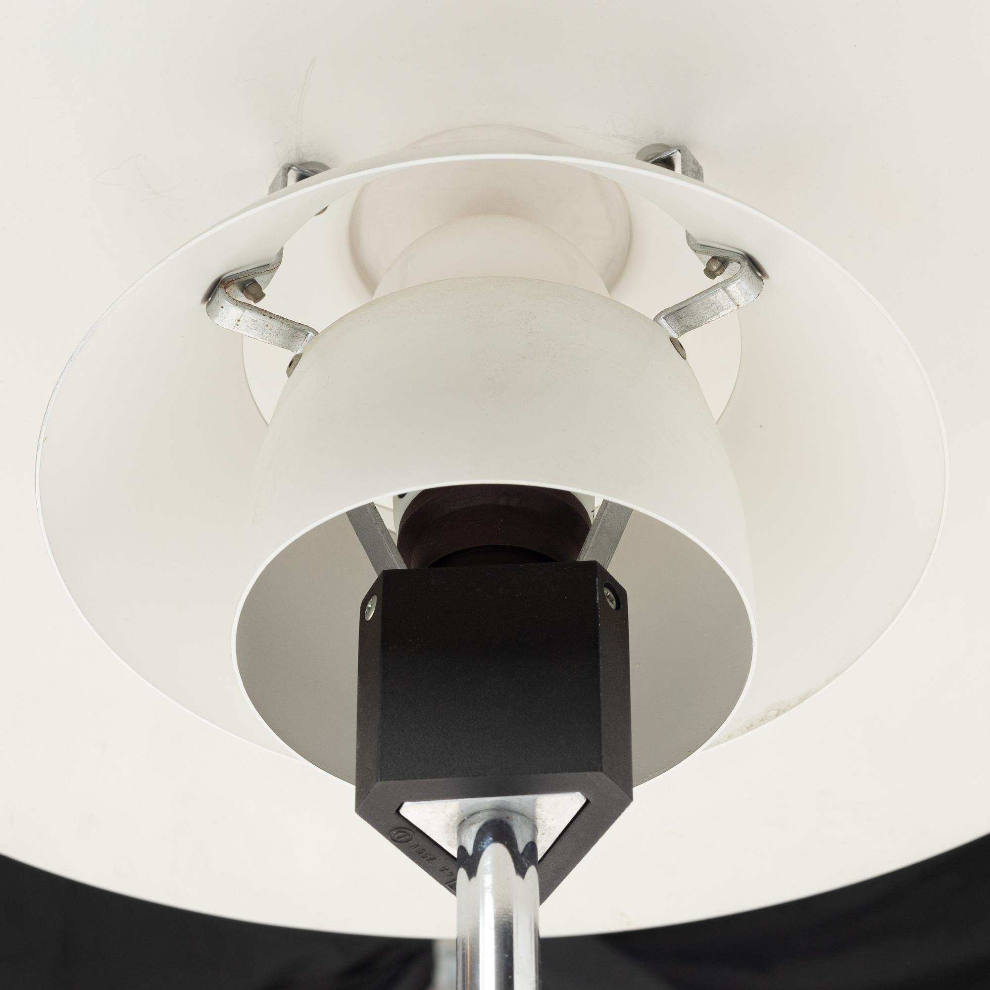 Poul Henningsen, bordslampa, "PH-4/3", Louis Poulsen, Danmark,
