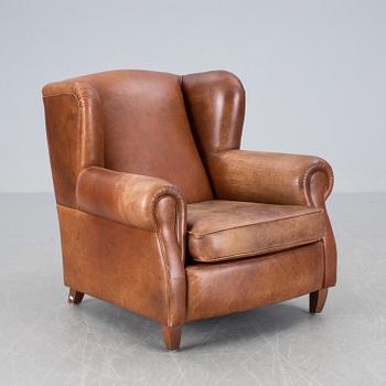 ÖRONLAPPSFÅTÖLJ, engelsk stil, 1900-talets slut.