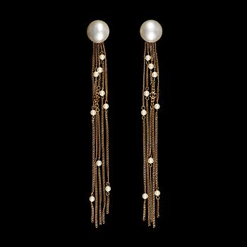 1231. A pair of earrings by Chanel, spring 2005.