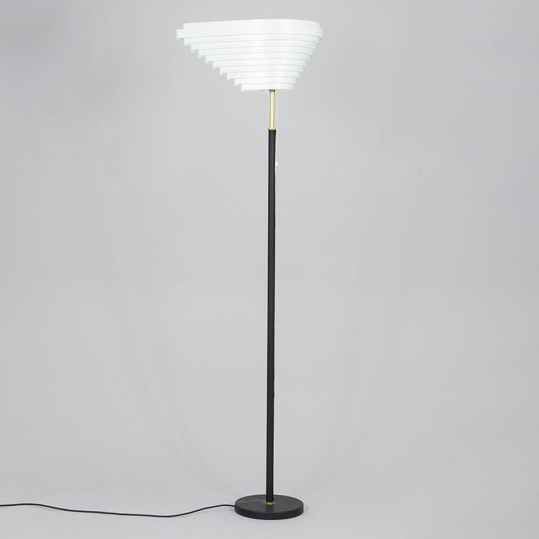 Alvar Aalto, A 2000s 'Angel Wing' floor lamp, model A 805, Artek.