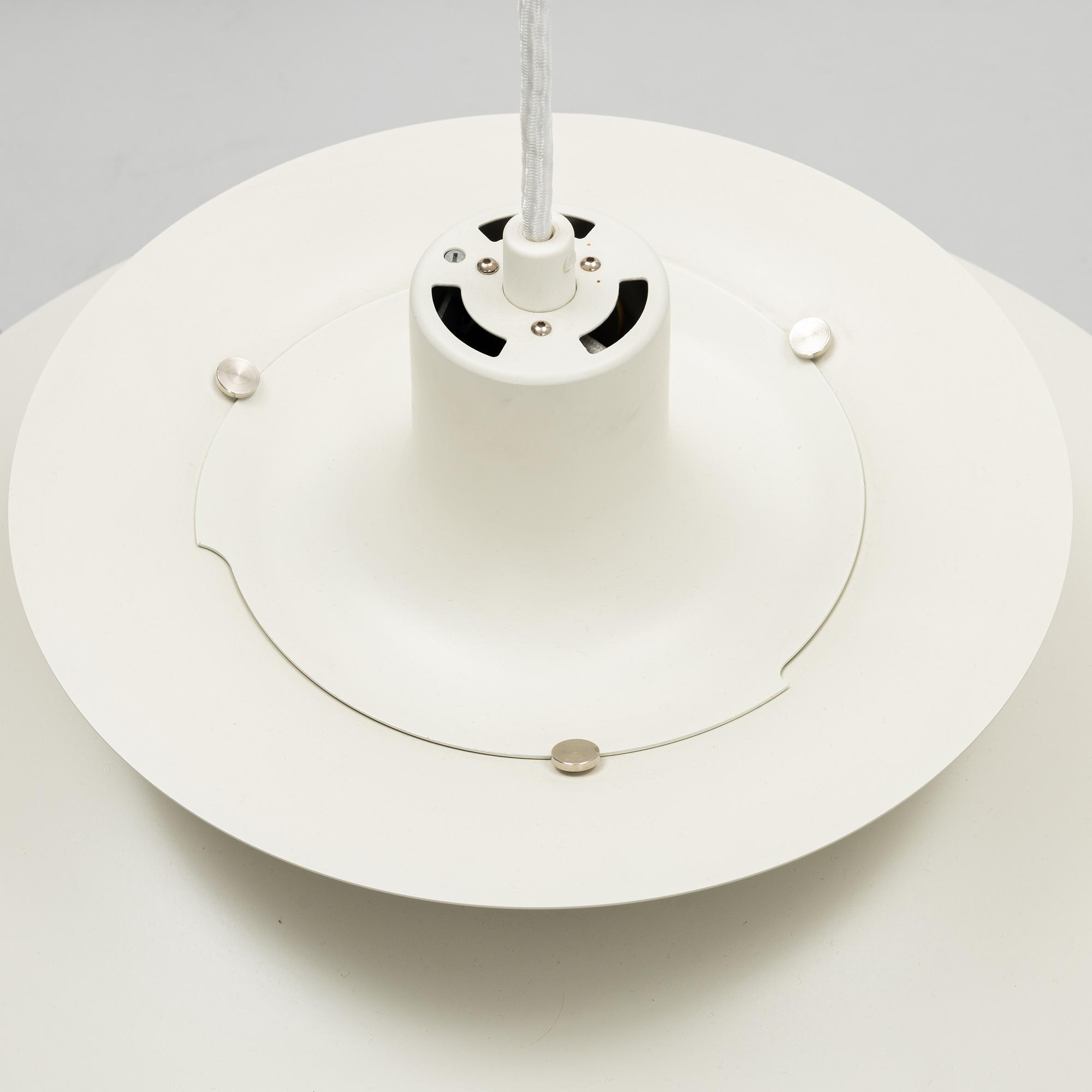 Poul Henningsen, taklampor, ett par, "PH-5", Louis Poulsen, Danmark.