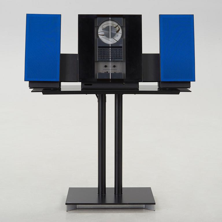 A Bang & Olufsen Beosystem 2500 1990s.
