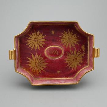 GARNITYR, 3 delar, flintgods med grön lysterglasyr, Josef Ekberg, Gustavsberg, 1920-tal.