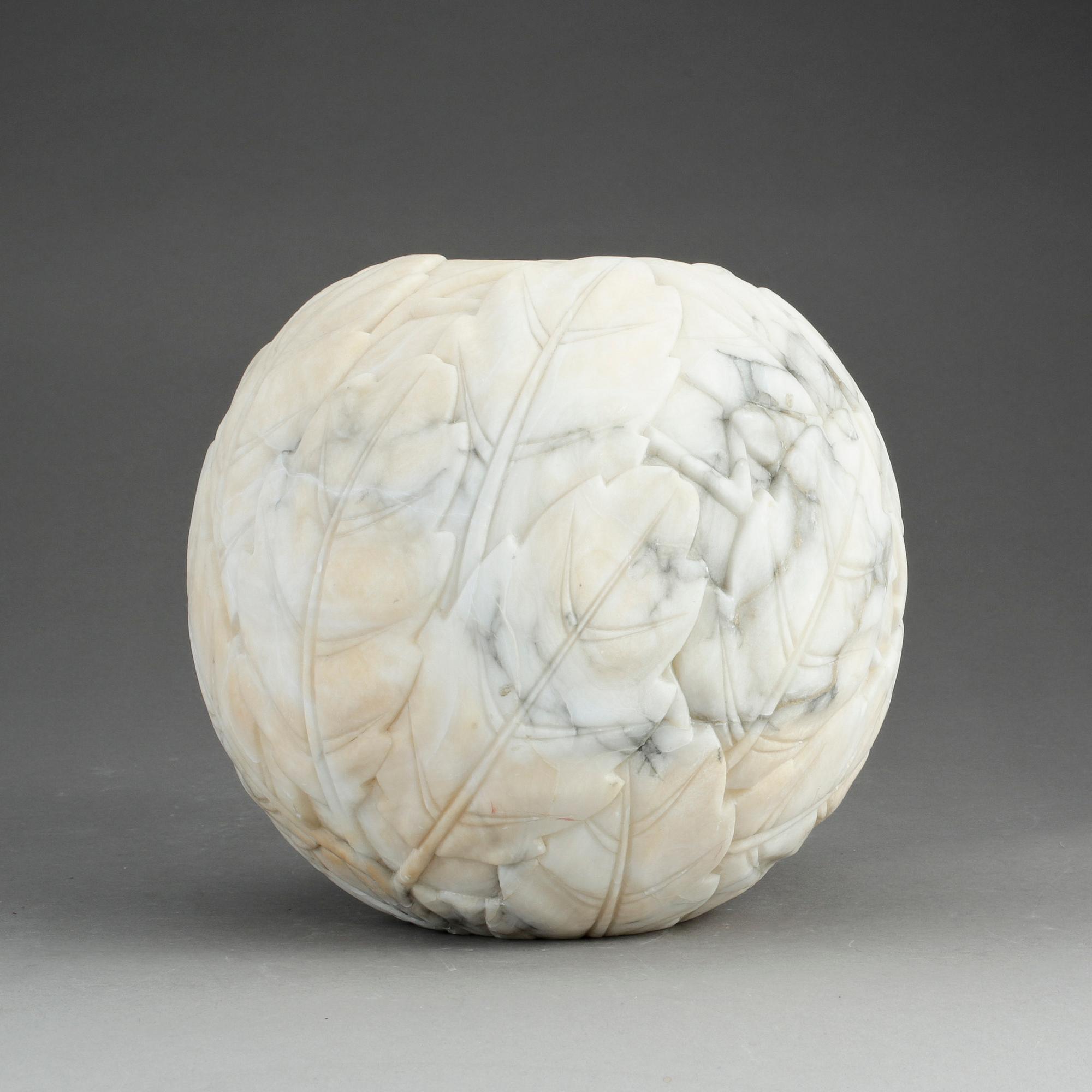 VAS, alabaster. Sannolikt Italien, 1900-tal.