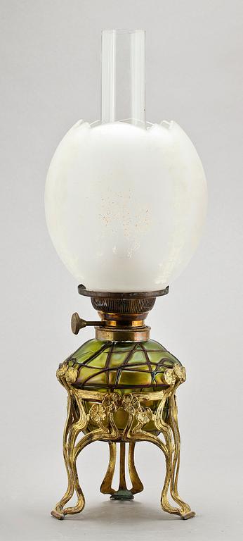 BORDSFOTOGENLAMPA, jugend, omkring sekelskiftet 1800/1900.