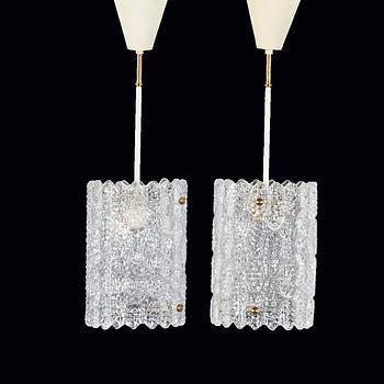 A PAIR OF PENDANTS, asssigned Carl Fagerlund, Orrefors, second half of the 20th century.