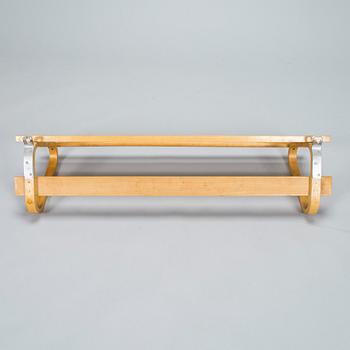 Alvar Aalto, hatthylla/ klädhängare, modell 109, Artek, 1960-70-tal.