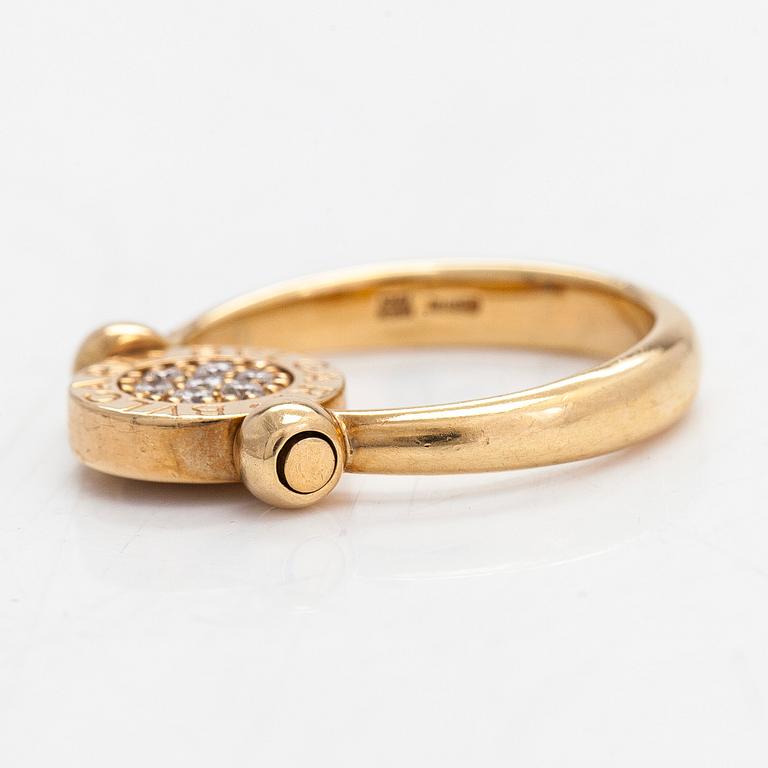 Bulgari, ring, "Flip ring", 18K guld och diamanter totalt ca 0.07 ct.