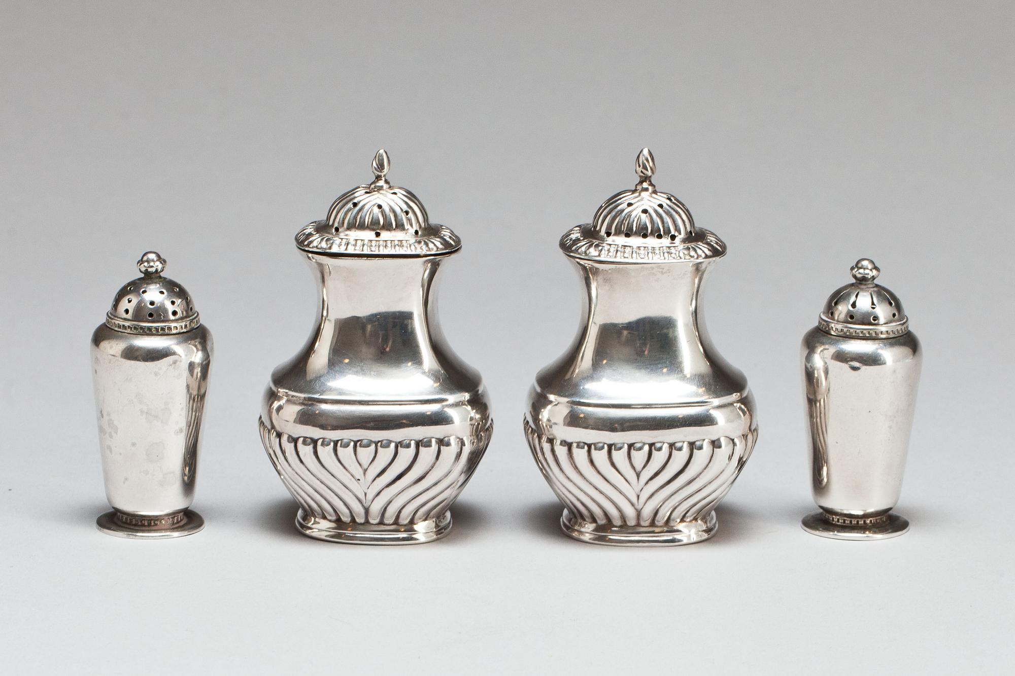 STRÖARE, 2 par. Silver. Div mästare. Tot 148g.