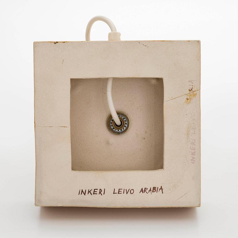 Inkeri Leivo, bordslampa "Kvällssaga", keramik, signerad Inkeri Leivo Arabia.