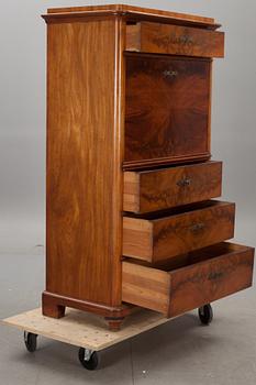 CHIFFONJÉ, 1900-talets början.