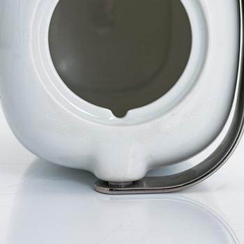 Timo Sarpaneva, A 74-piece 'Suomi' tableware set in porcelain, Rosenthal Studio-linie, 1980s. Design year 1976.