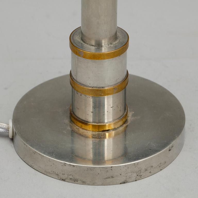 BORDSLAMPA, tenn och mässing, Firma Svenskt Tenn, 1930.
