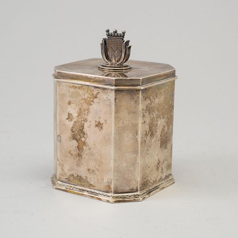 ATELIER BORGILA, tobaksburk med press, sterlingsilver, Stockholm, 1939.