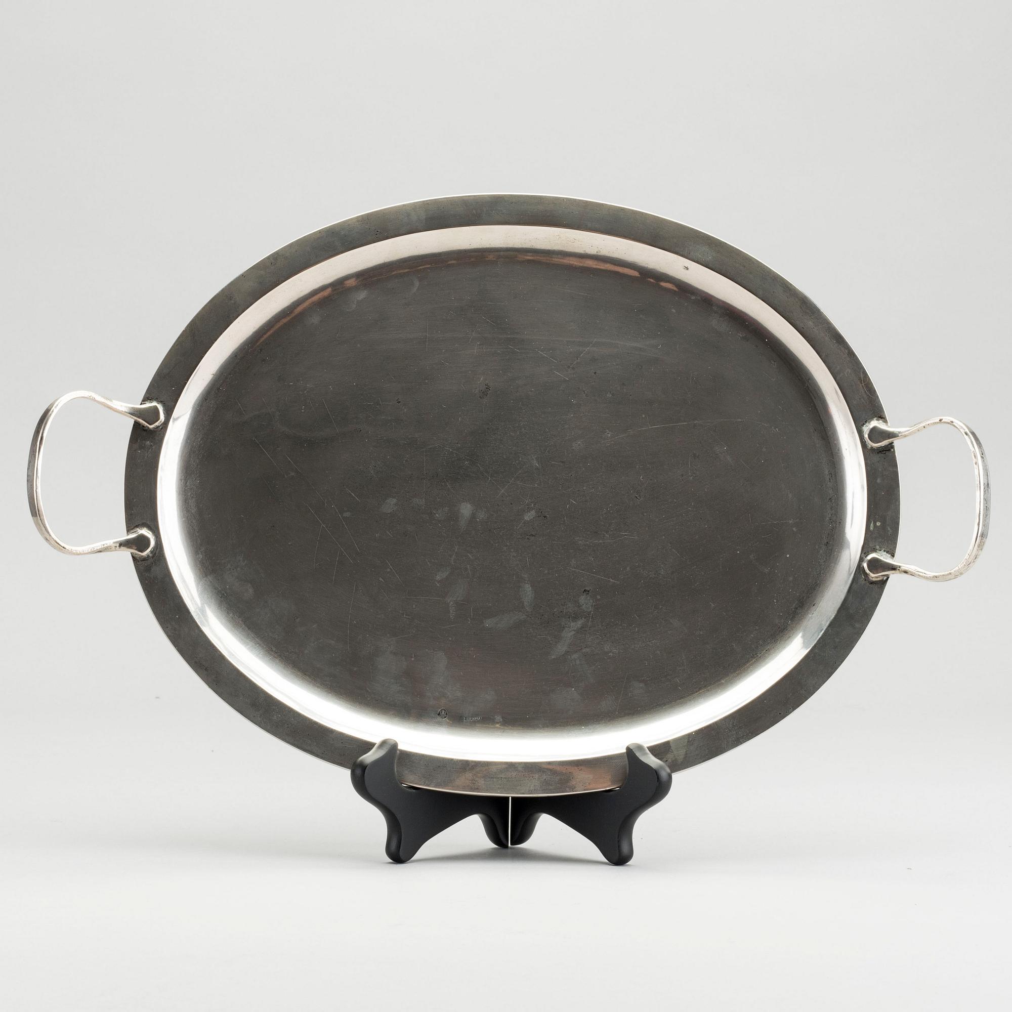 An 1810/20's Austrian-Hungarian silver tray, length 40 cm, weight ca 564 gr.