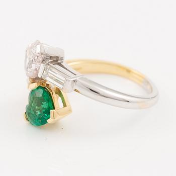 Ring, 18K gold with heart-shaped diamond and emerald.