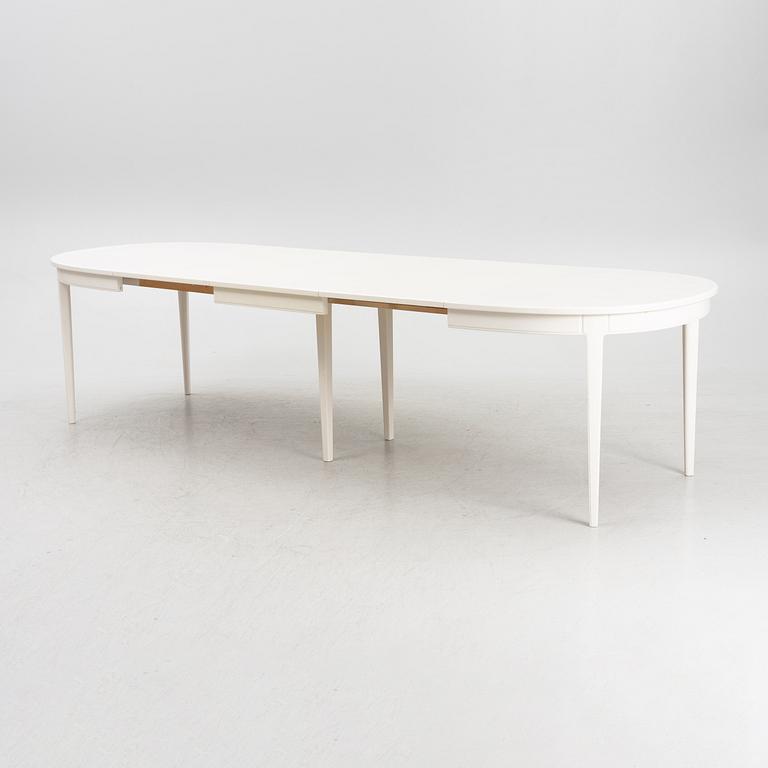 Carl Malmsten, matbord och stolar, 10 st samt karmstolar, ett par, "Herrgården", Bodafors, 1900-talets slut.