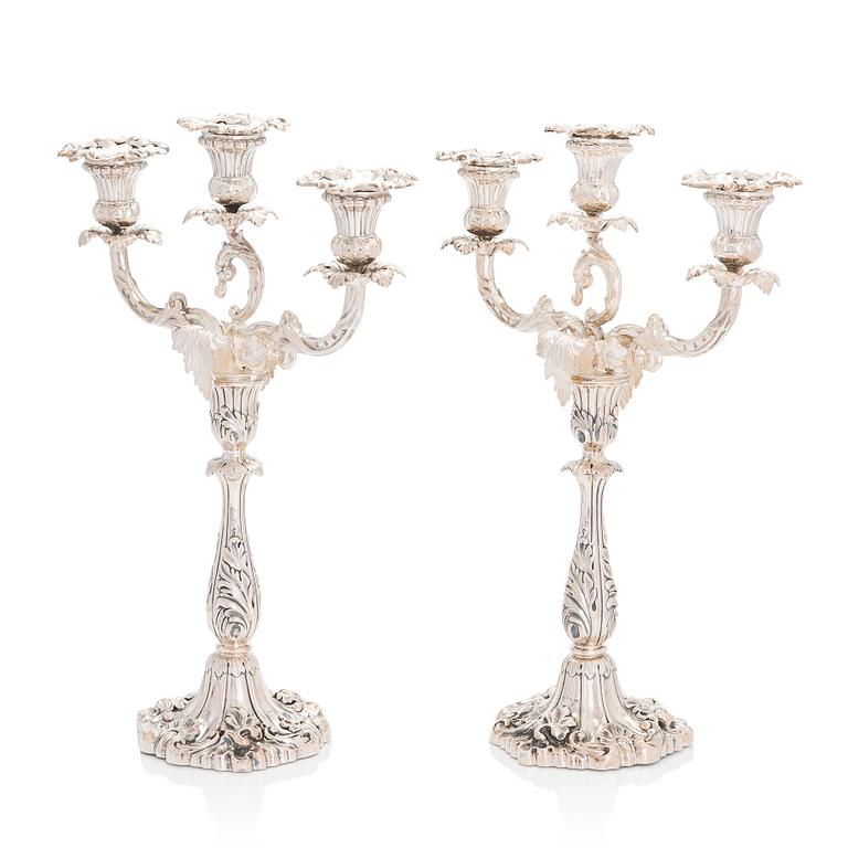 Gustaf Möllenborg, kandelabrar, ett par, silver, Stockholm 1876. Nyrokoko.