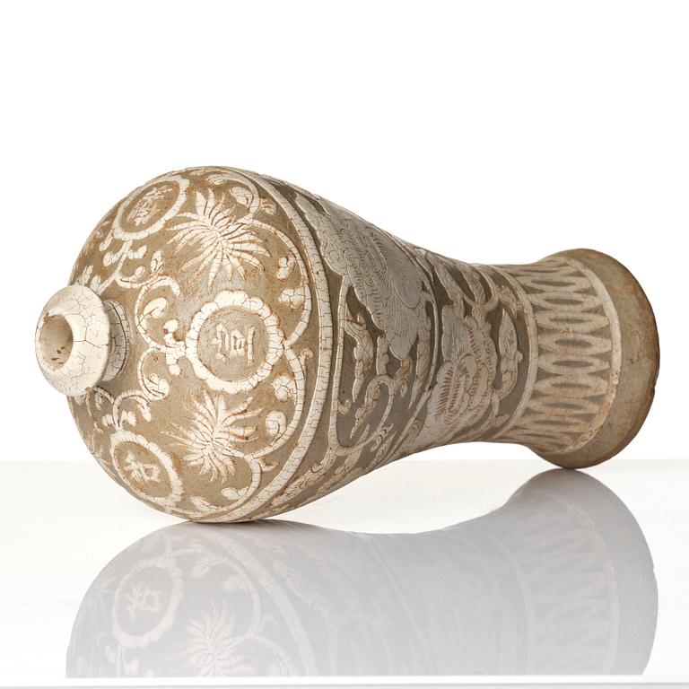 Vas, keramik. Citzhou-typ. Troligen Mingdynastin eller senare.